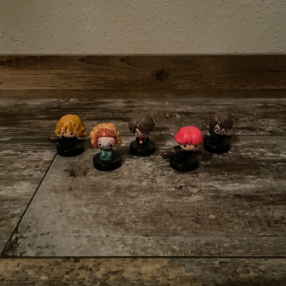 Set of 5 Anime Character Figurine Stamps